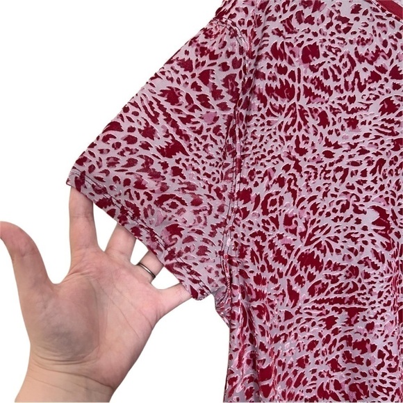 Free People We the Free Burnout Velvet Oversized Neo Punk Animal Top Size Medium - Picture 5 of 8